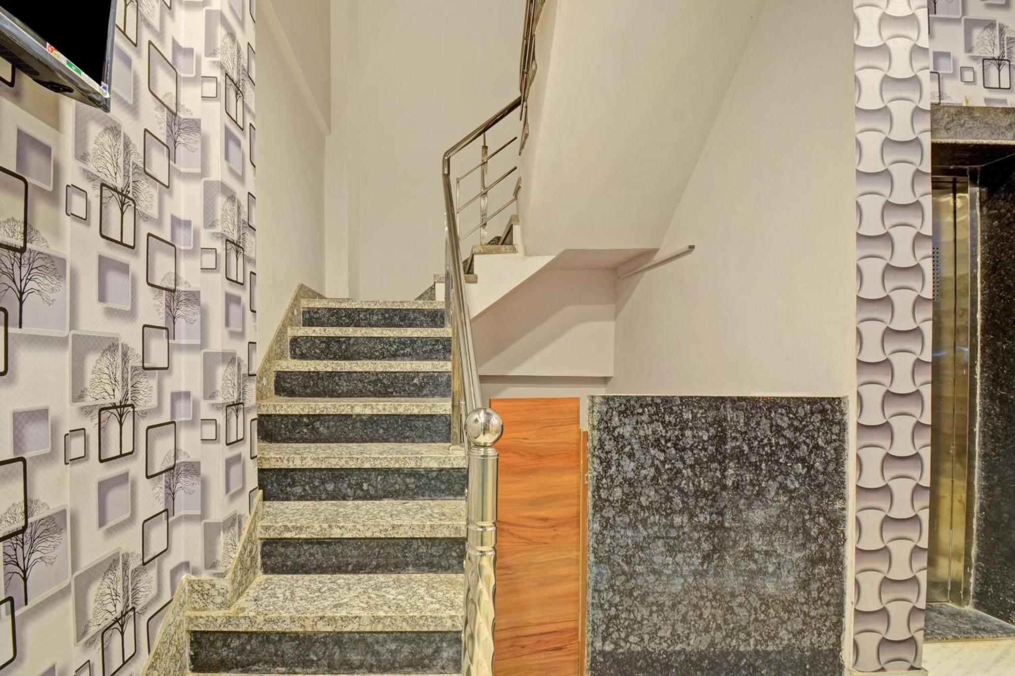Hotel O Silver Valley Udaipur Kültér fotó